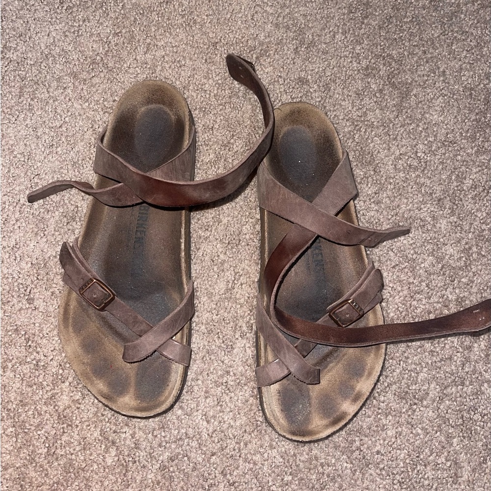 Birkenstock Yara size 40 brown